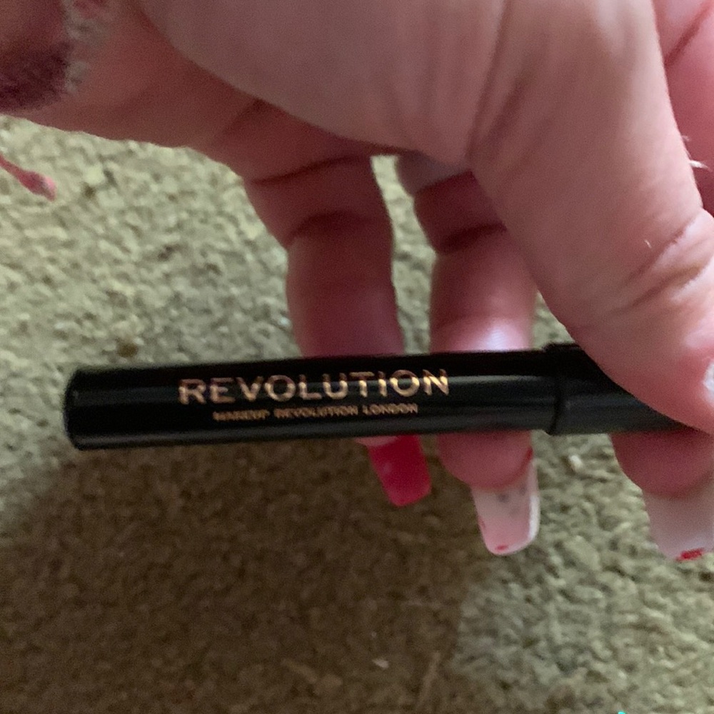 Nwob eyebrow crayon by makeup revolution